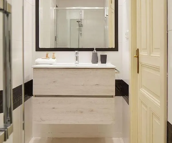 The Collection - Catedral * 산세바스티안